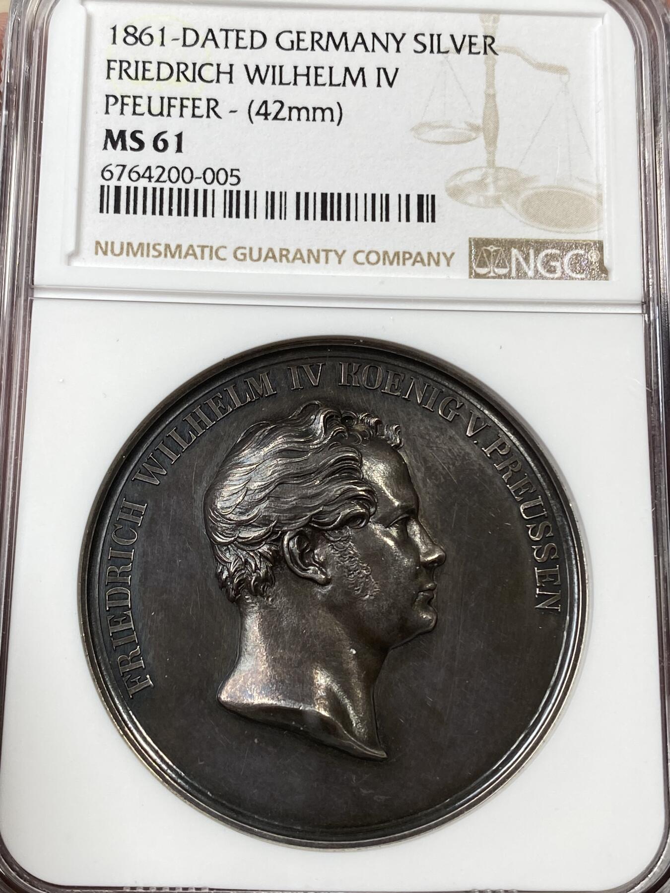万国钱币拍卖第036期 NGC MS611840年德国普鲁士威廉四世加冕纪念大银章 NGC标注1861有误 通体五彩普鲁士经典高浮雕加冕系列名誉品种