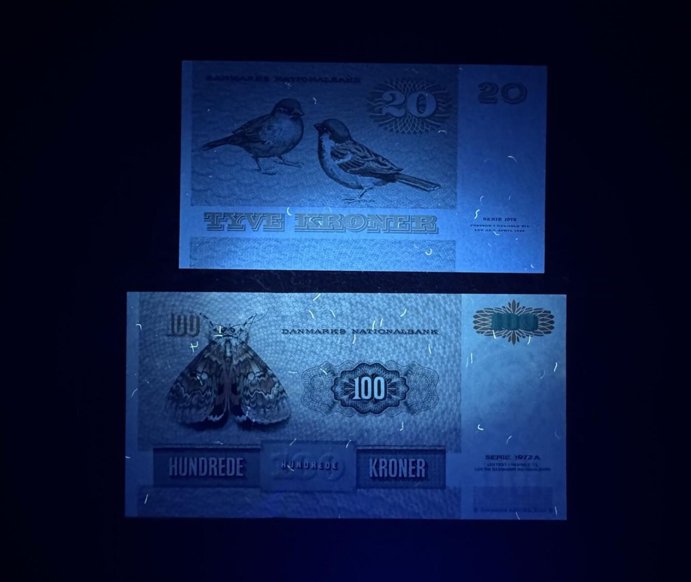 收藏联盟Quantum Auction 第387期拍卖  丹麦1984年20克朗和1998年100克朗 品相UNC 边角有瑕疵