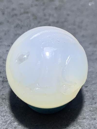 精美高玉化亚光海洋玉髓手工俏色巧雕玉兔（兔飞猛进）随形圆珠一个！ - 精美高玉化亚光海洋玉髓手工俏色巧雕玉兔（兔飞猛进）随形圆珠一个！