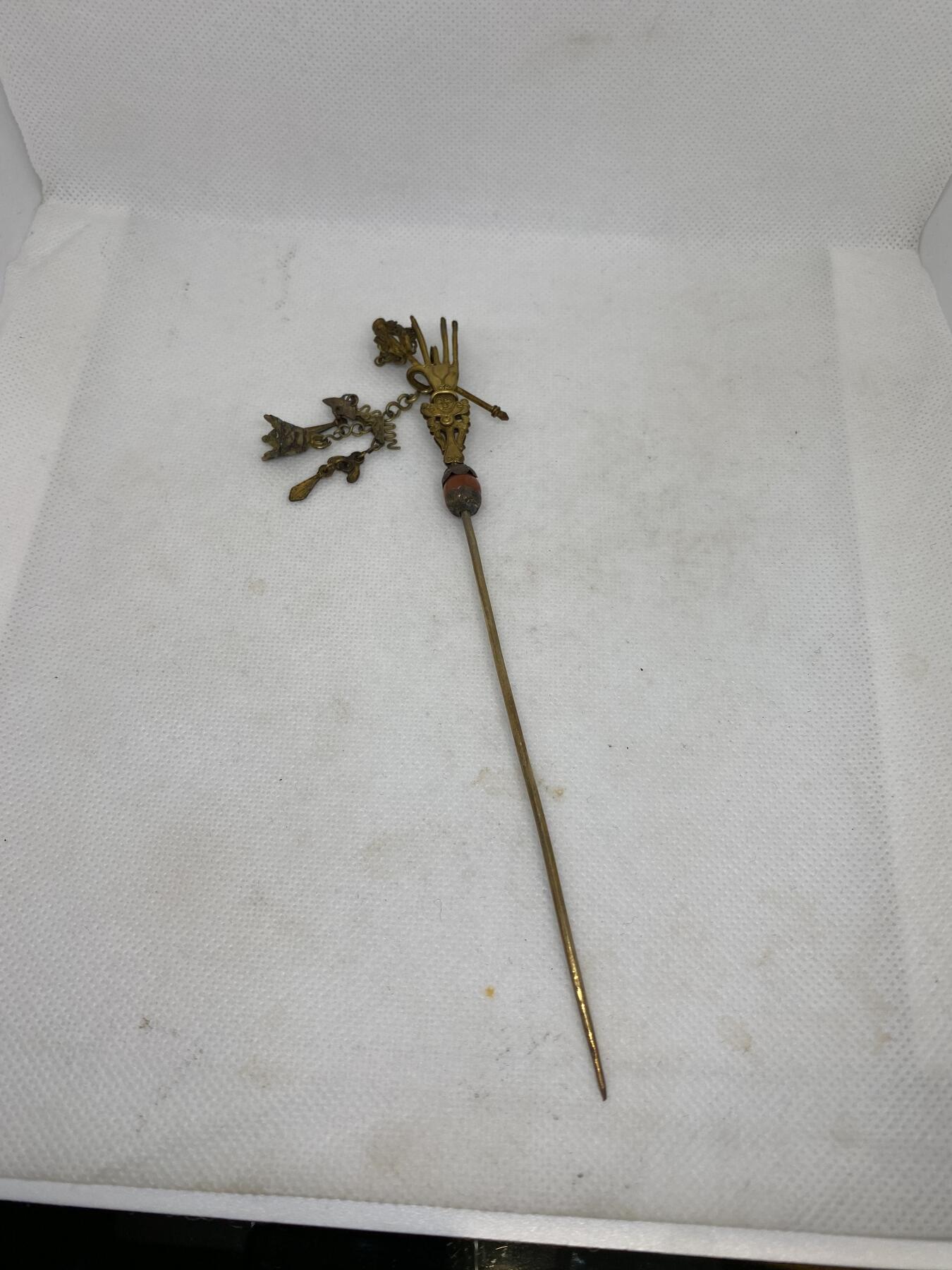 老银鎏金佛手簪子，尺寸17厘米，品相如图，1500包快递