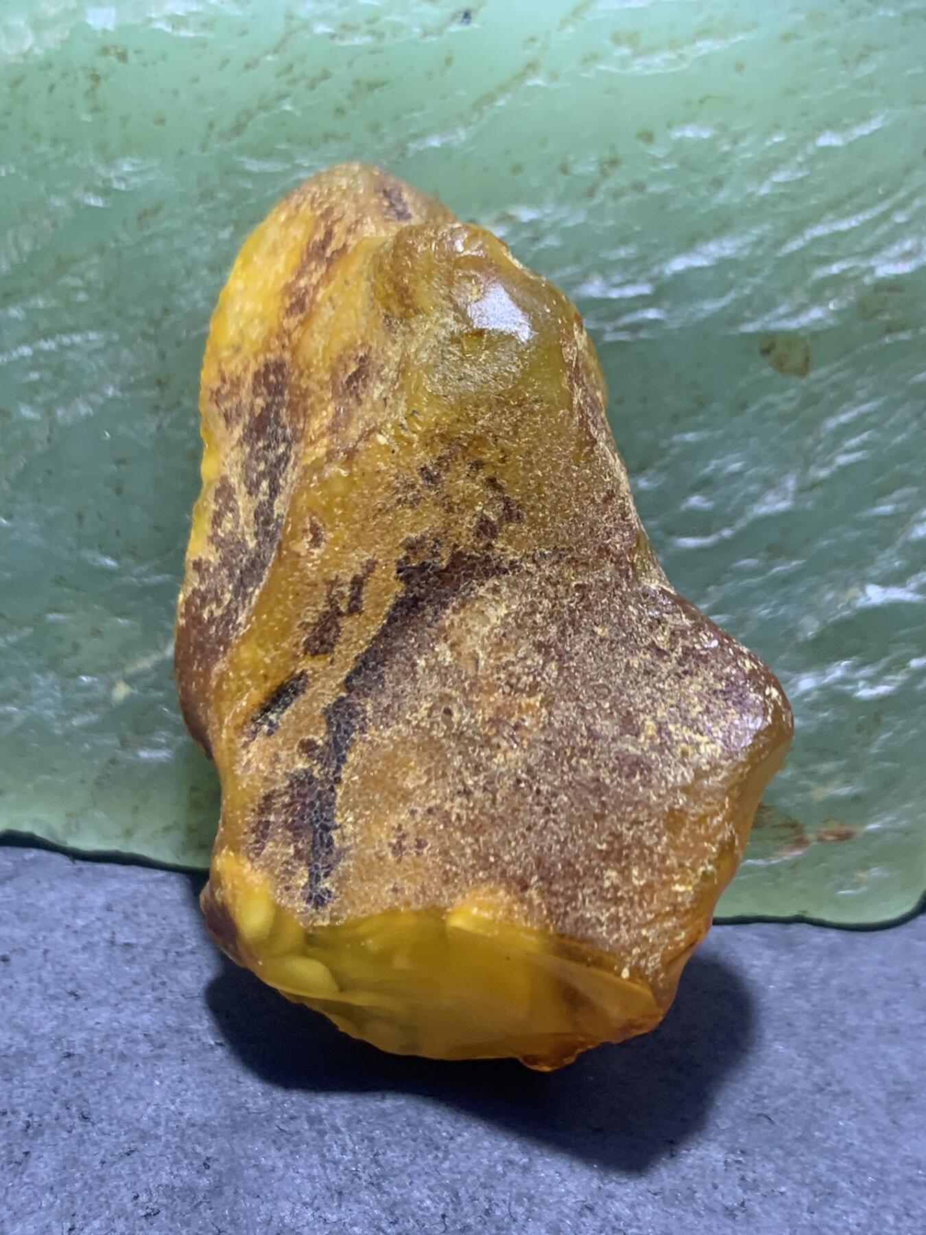 乌克兰原皮金绞蜜，蜜蜡原石一块