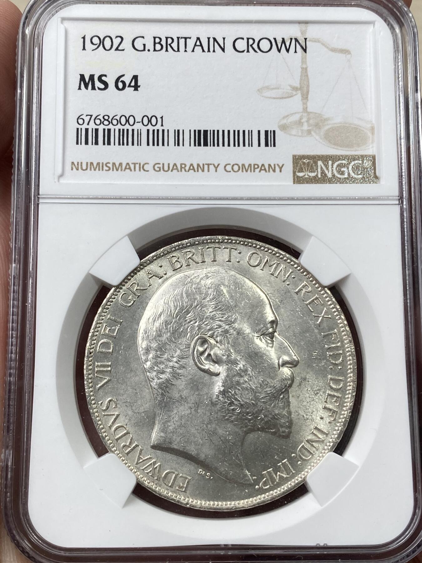 万国钱币拍卖第036期 NGC MS64 1902英国爱德华七世马剑克朗 十字转光 普制BU难度极大