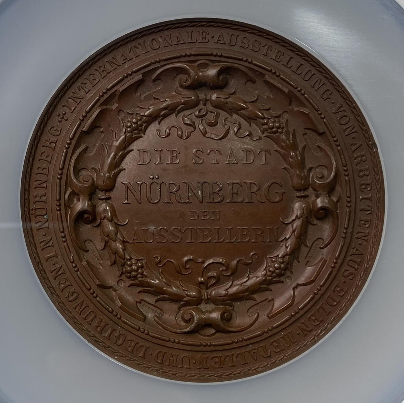 万国钱币拍卖第036期 NGC MS62 1885年德国纽伦堡国际贵金属和合金作品展览纪念景观大铜章 巴伐利亚国王路德维希二世赞助下在纽伦堡举行 高浮雕城市景观 大规格 65MM 159G