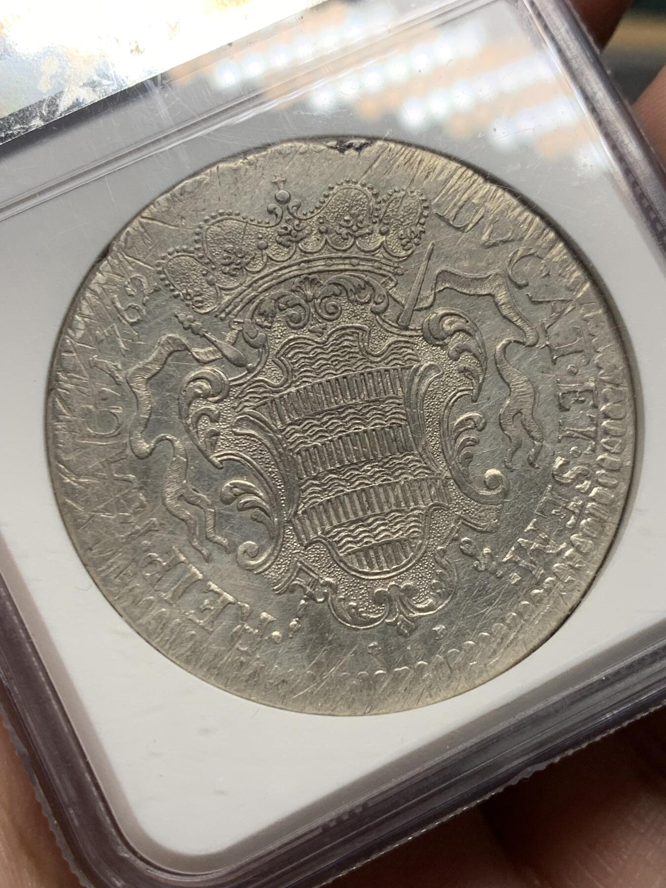 《竞宝斋》第323场 周日，周一，2场连拍 （全场包邮） NGC UNC 拉古萨 1762年 泰勒大银币 人物打制清晰 值得收藏