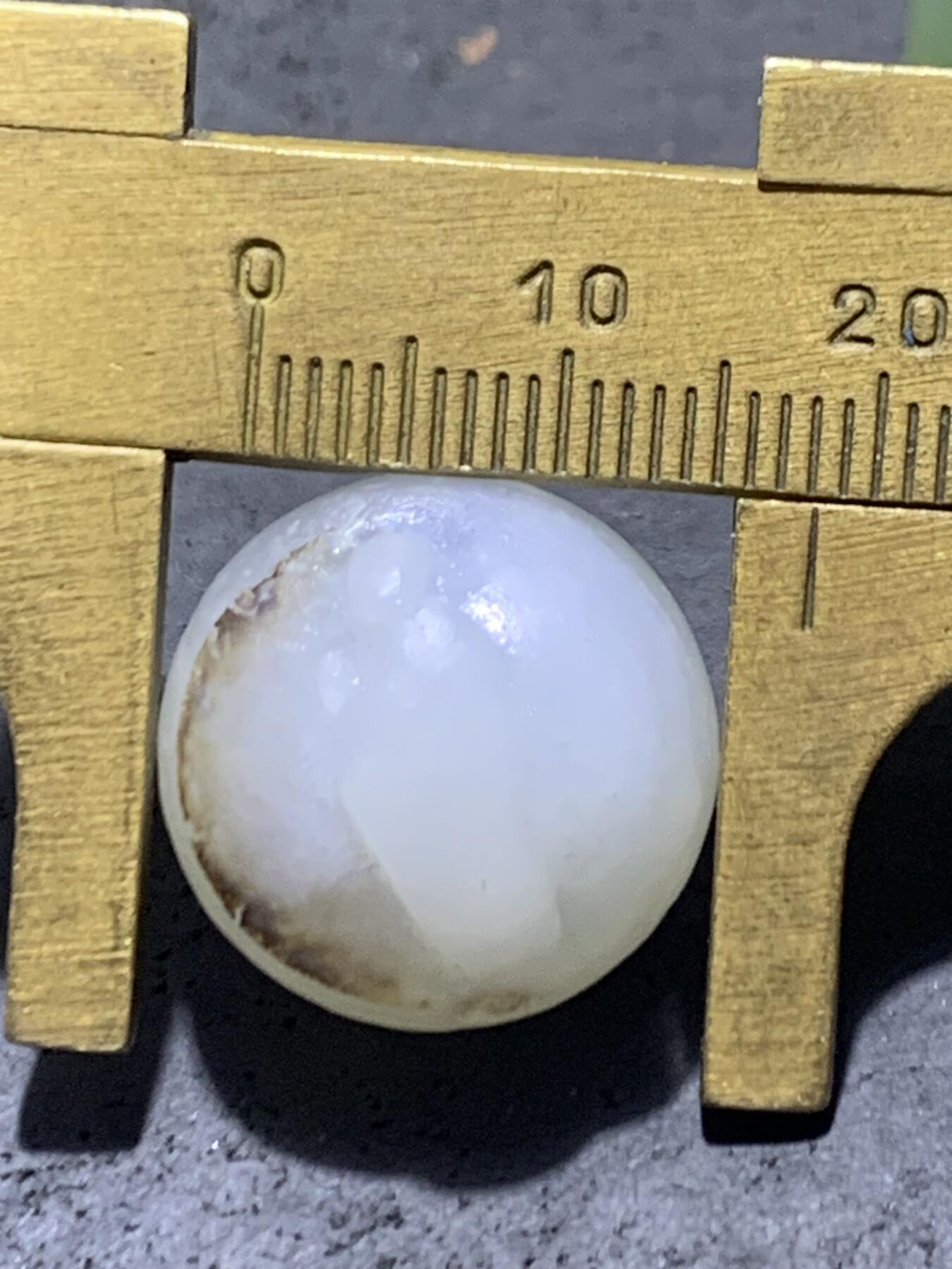 精美高玉化亚光海洋玉髓手工俏色巧雕求佛问道意境圆珠一个