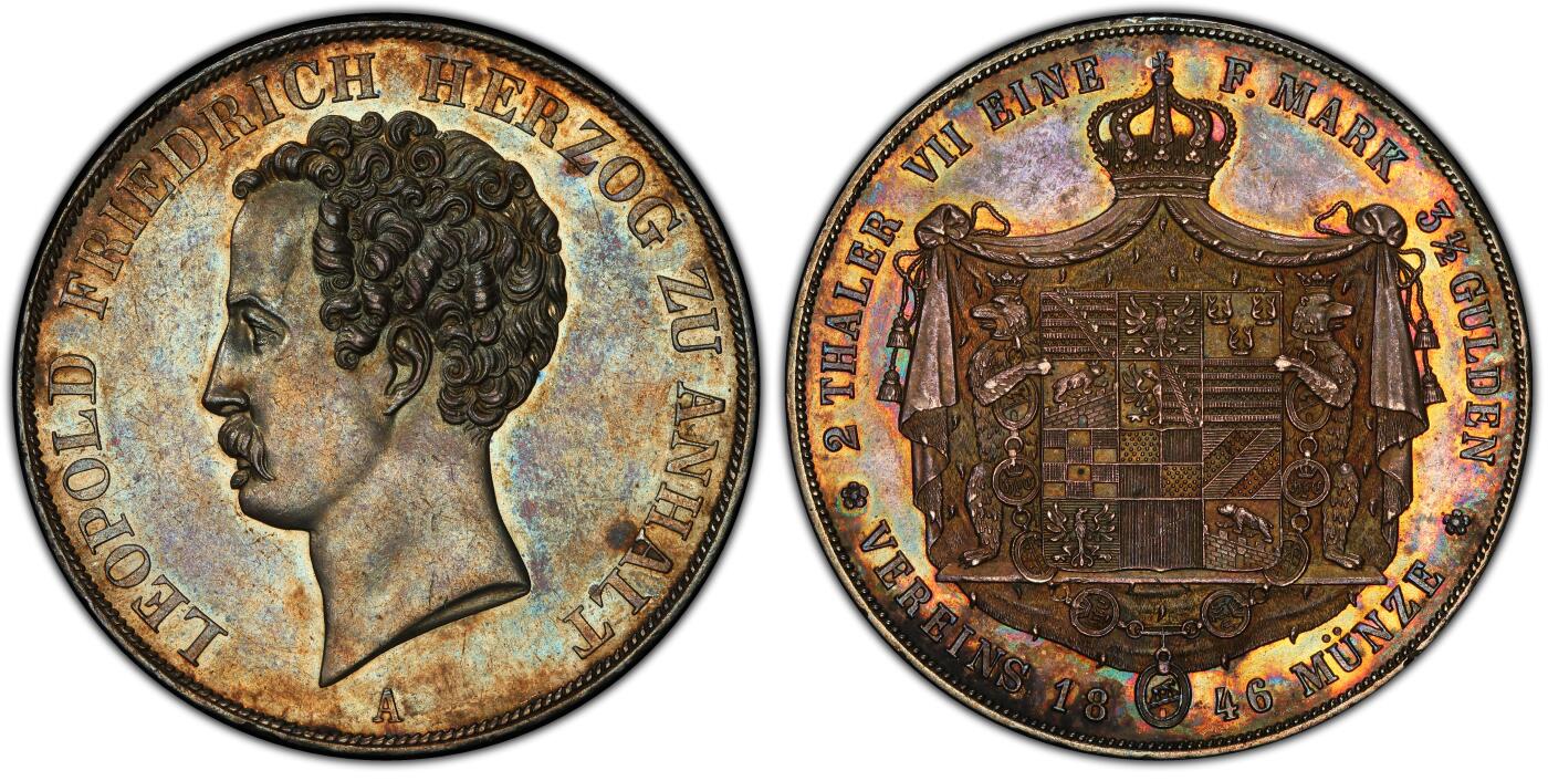 万国钱币拍卖第036期 PCGS MS62 1846年德国安哈尔特-德劭双熊大窗帘流通2泰勒 德邦2t中的大名誉与最具人气品种 利奥波德·弗雷德里希大公释迦牟尼般的卷发人见人爱 双熊护徽孔武有力 双面彩虹七彩包浆 底板类镜面质感 PCGS断崖式唯一冠军分