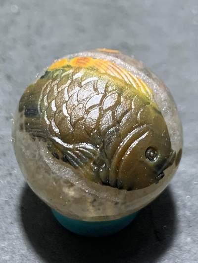 精美冰飘亚光战国红玛瑙手工俏色巧雕鱼荷叶随形圆珠一个 - 精美冰飘亚光战国红玛瑙手工俏色巧雕鱼荷叶随形圆珠一个
