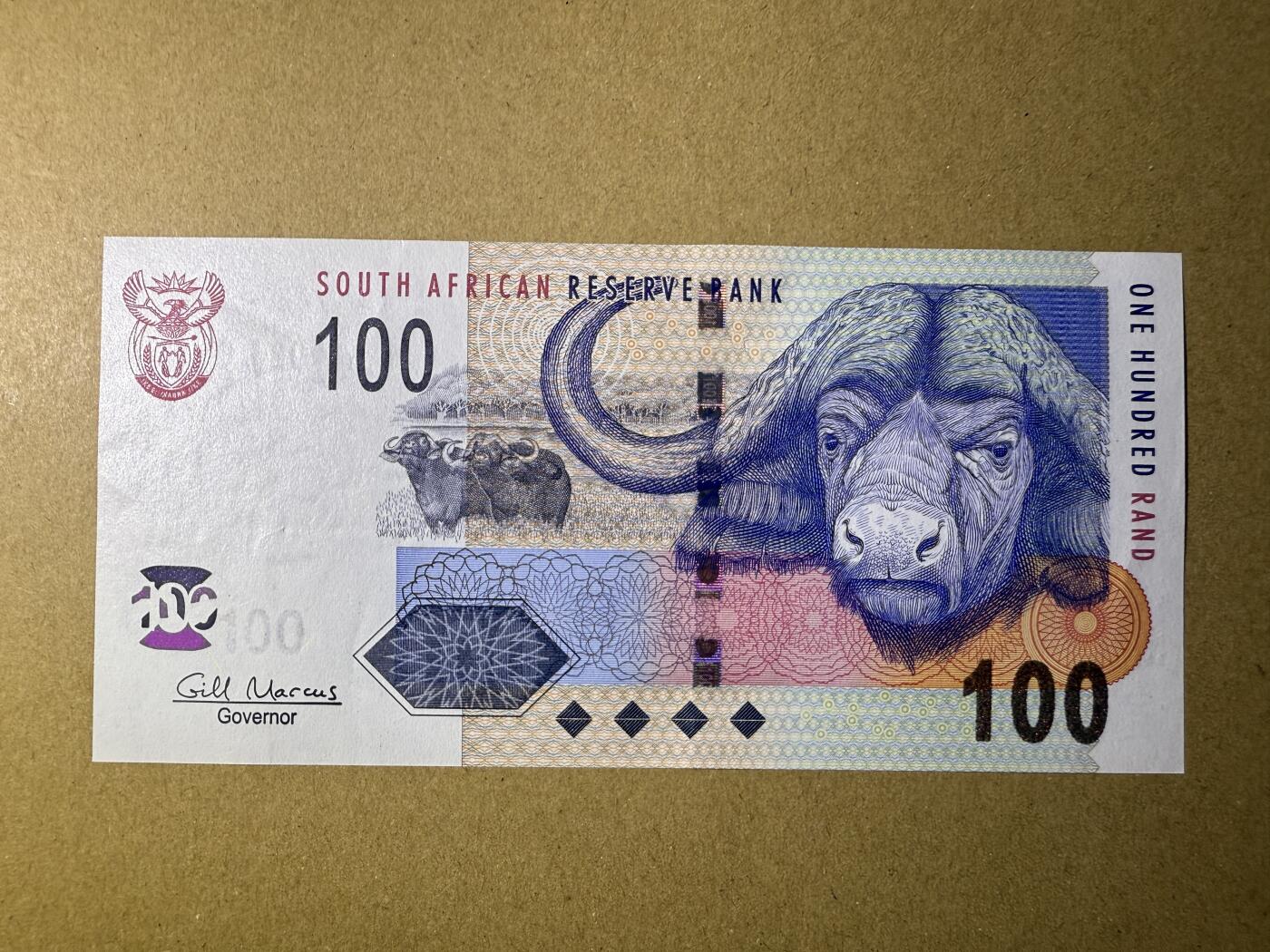 《张总收藏》173期-周日外币精选 南非100兰特 UNC 2005年 水牛
