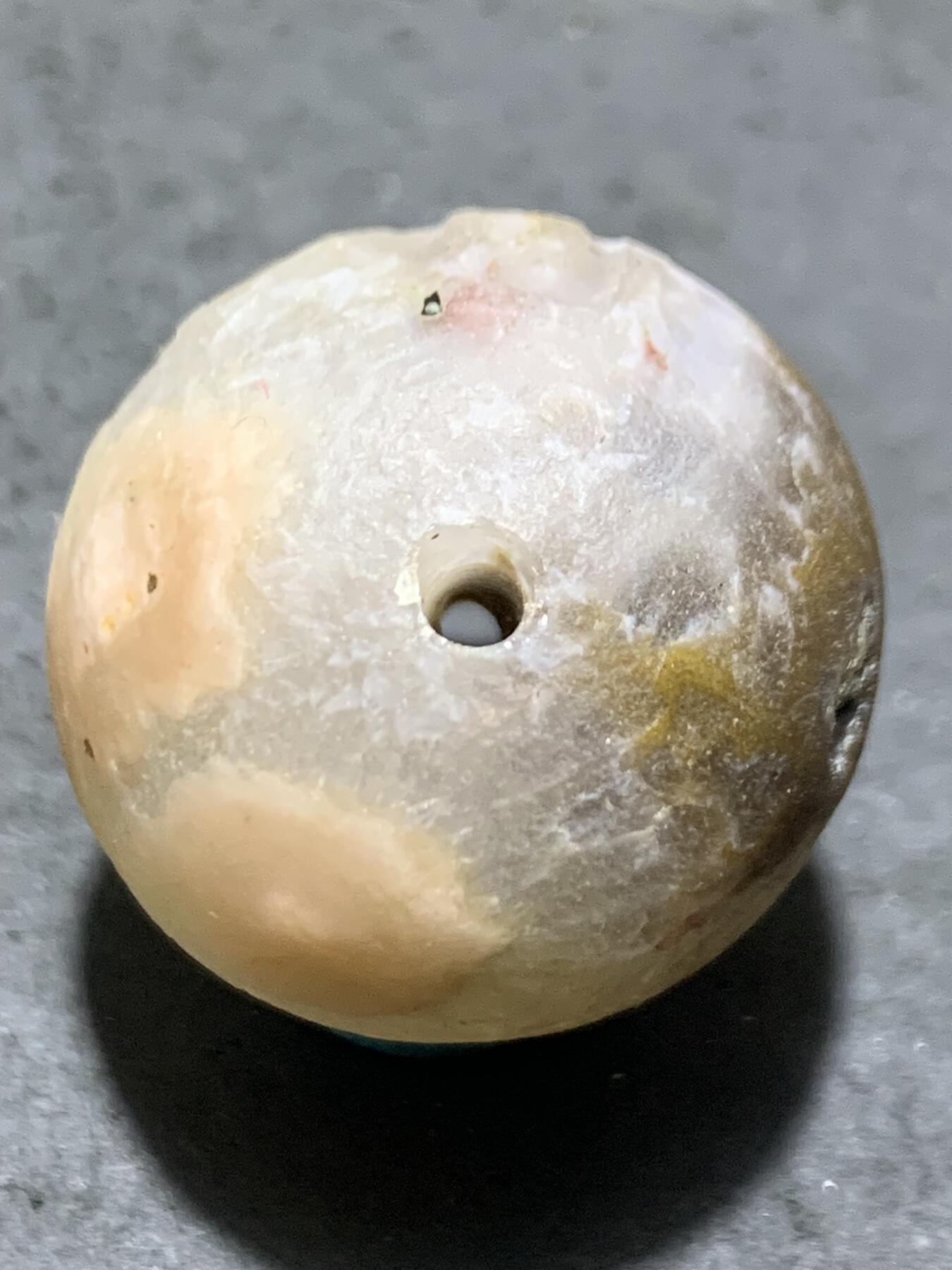 精美亚光原皮天眼纹冰飘糖心料战国红玛瑙手工雕刻悟字随形珠一颗