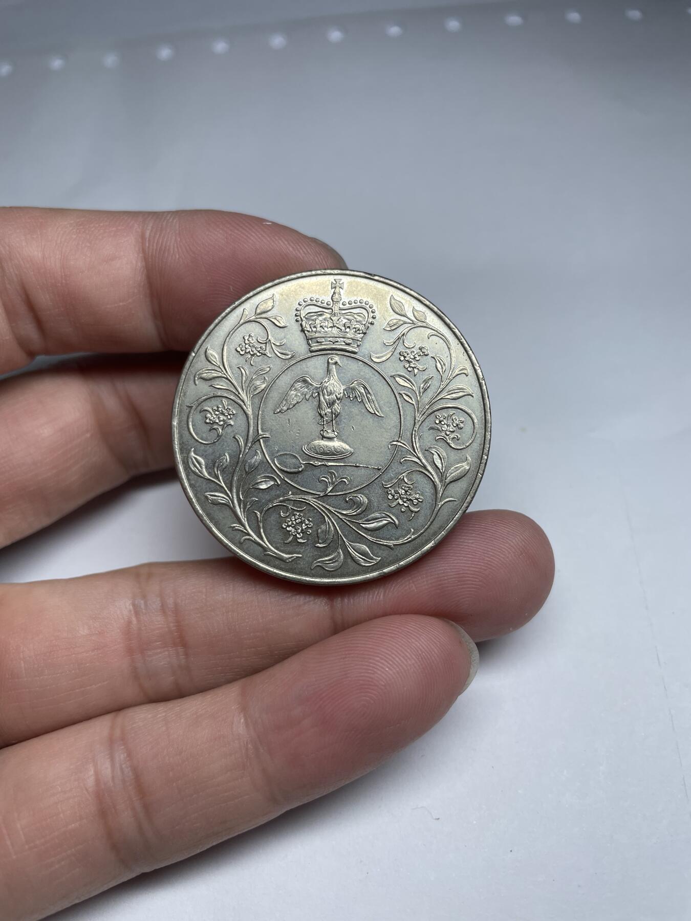 每日一拍，2024年集古藏今外币拍卖第十七期-第5场—（总第165拍），可以寄存60天，满160元包邮。 英国克朗纪念币