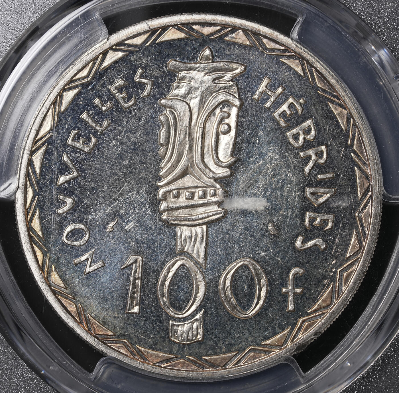 修遠堂世界钱币第四十六期 全场包邮 PCGS SP64 1970年新赫布里底群岛100法郎大型精制银样币 ESSAI
