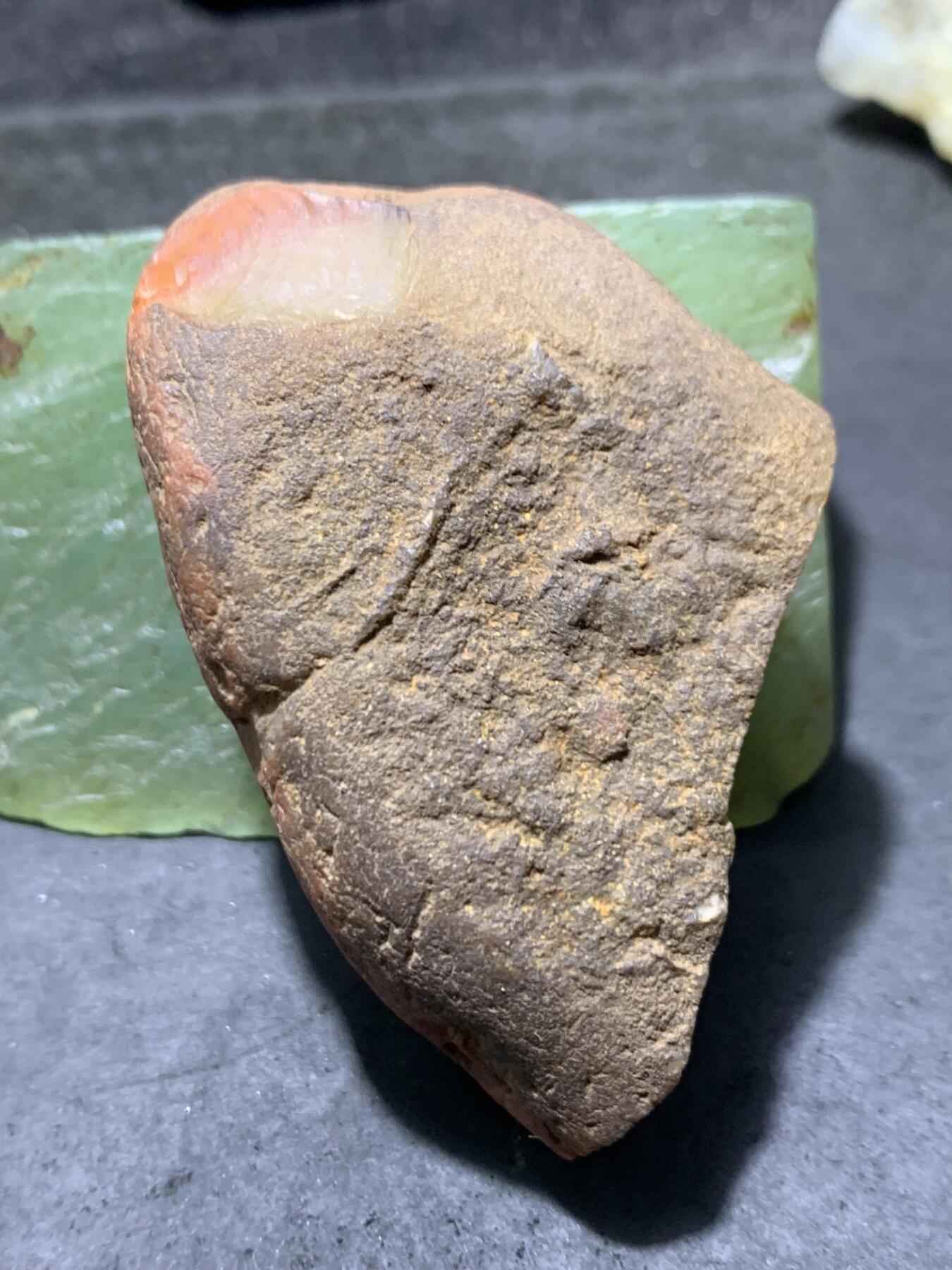 精美原皮冻料千层纹开窗料南红玛瑙原石一颗