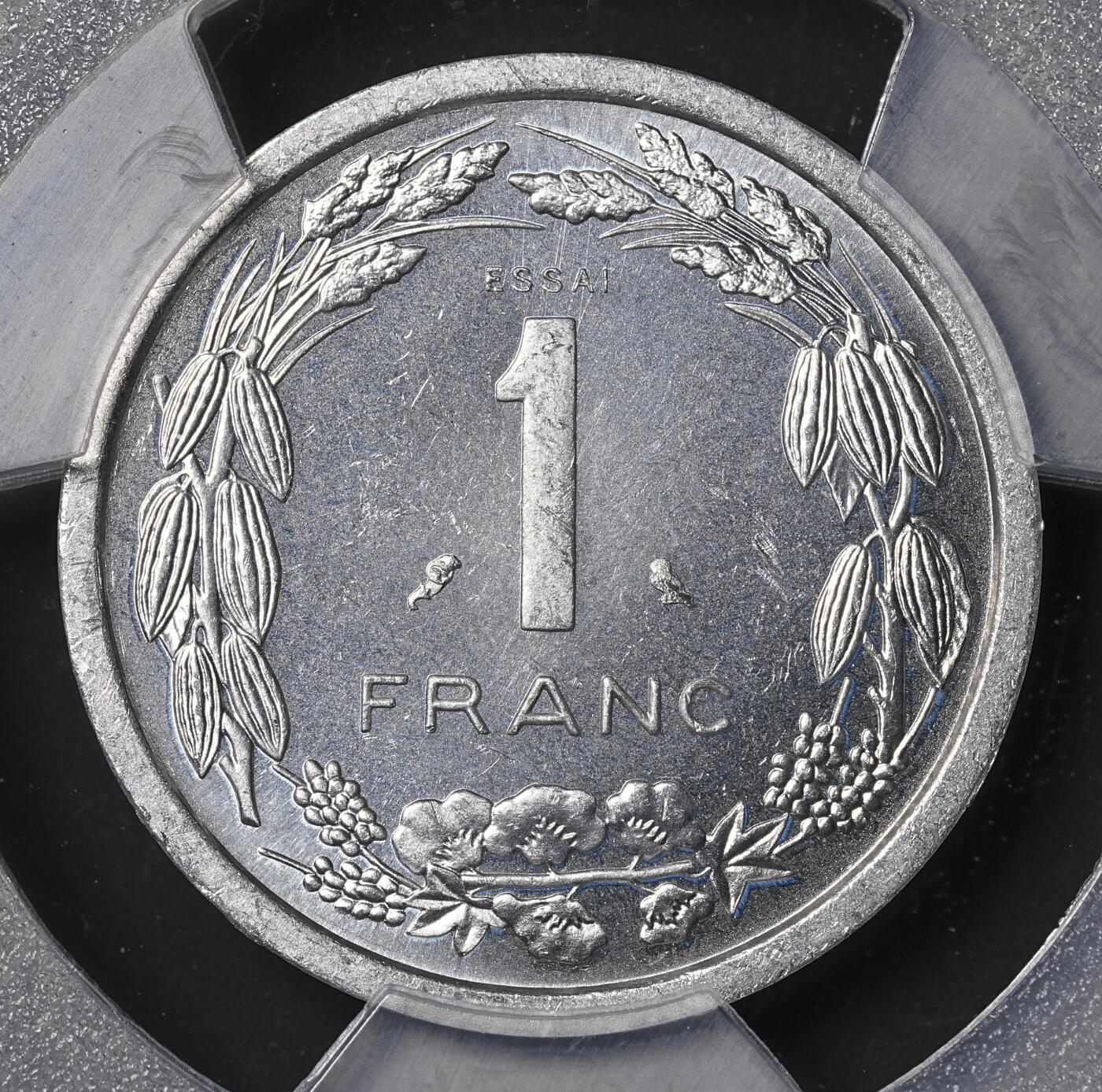修遠堂世界钱币第四十六期 全场包邮 PCGS SP65 1969年赤道非洲1法郎样币 ESSAI