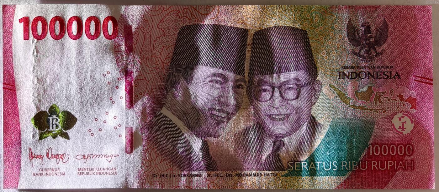 紫瑗钱币——第479期——纸币场 印度尼西亚 2022年 苏加诺和穆罕默德·哈达 100000卢比 UNC