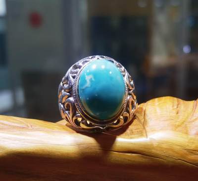 高瓷松石男戒高瓷蓝，瓷度极高，可见天然铁线。尺寸:14mm*11mm纯银镶嵌可调节指圈！ - 高瓷松石男戒高瓷蓝，瓷度极高，可见天然铁线。尺寸:14mm*11mm纯银镶嵌可调节指圈！