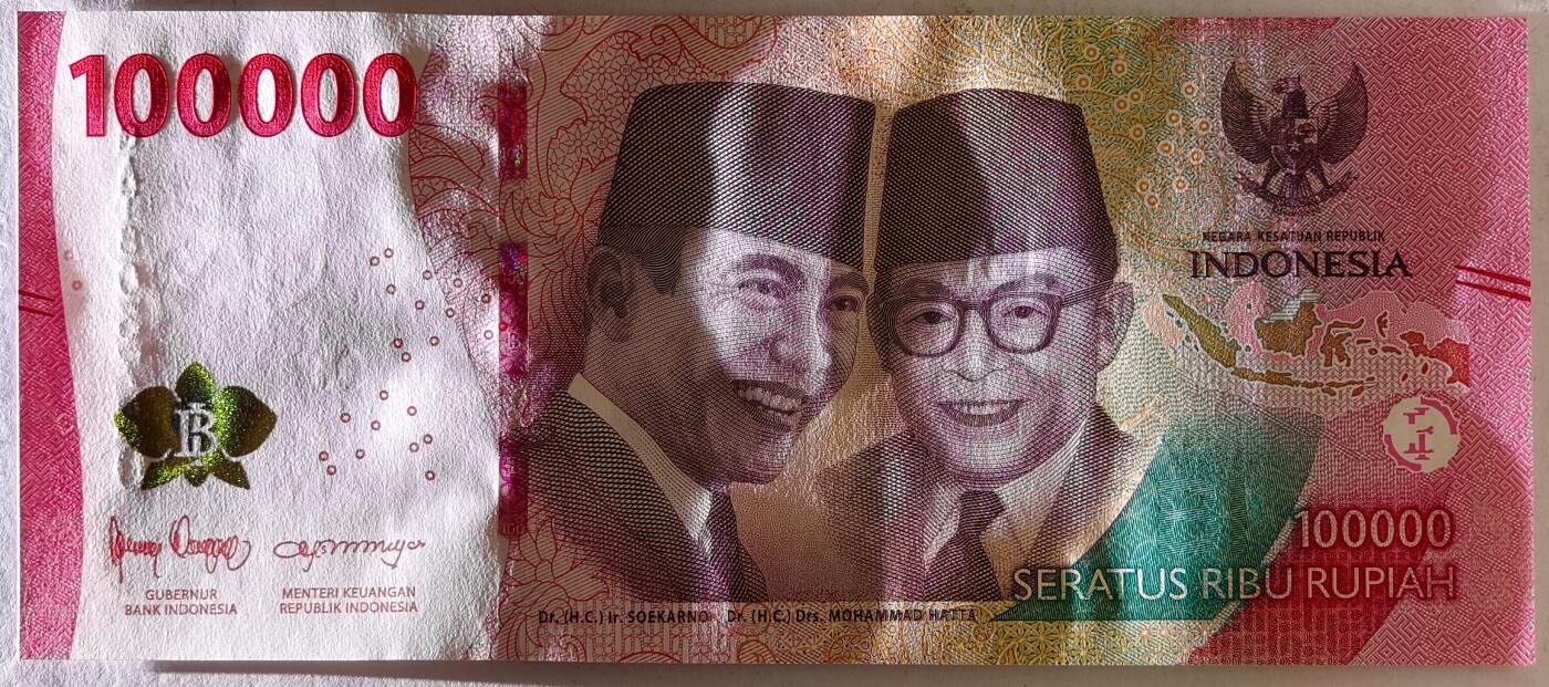 紫瑗钱币——第481期——纸币场 印度尼西亚 2022年 苏加诺和穆罕默德·哈达 100000卢比 UNC