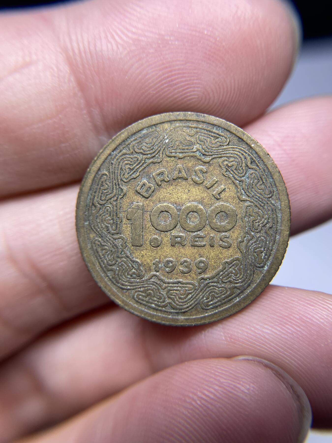 每日一拍，2024年集古藏今外币拍卖第十七期-第6场—（总第166拍），可以寄存60天，满160元包邮。 1939年巴西1000瑞斯