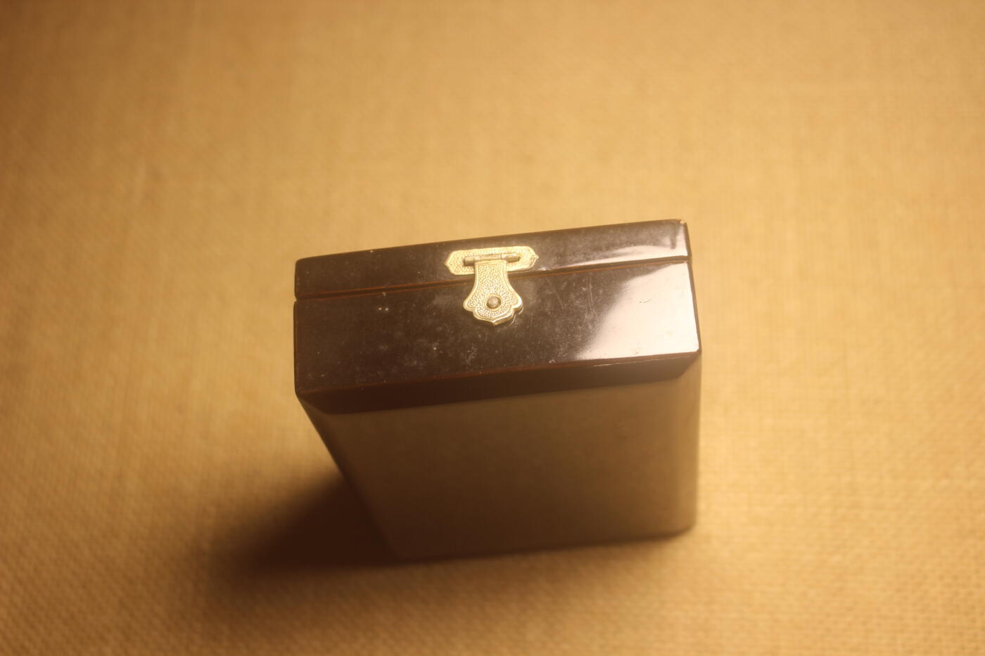 三等瑞宝章空盒，战时式样 ，轻微使用痕迹
