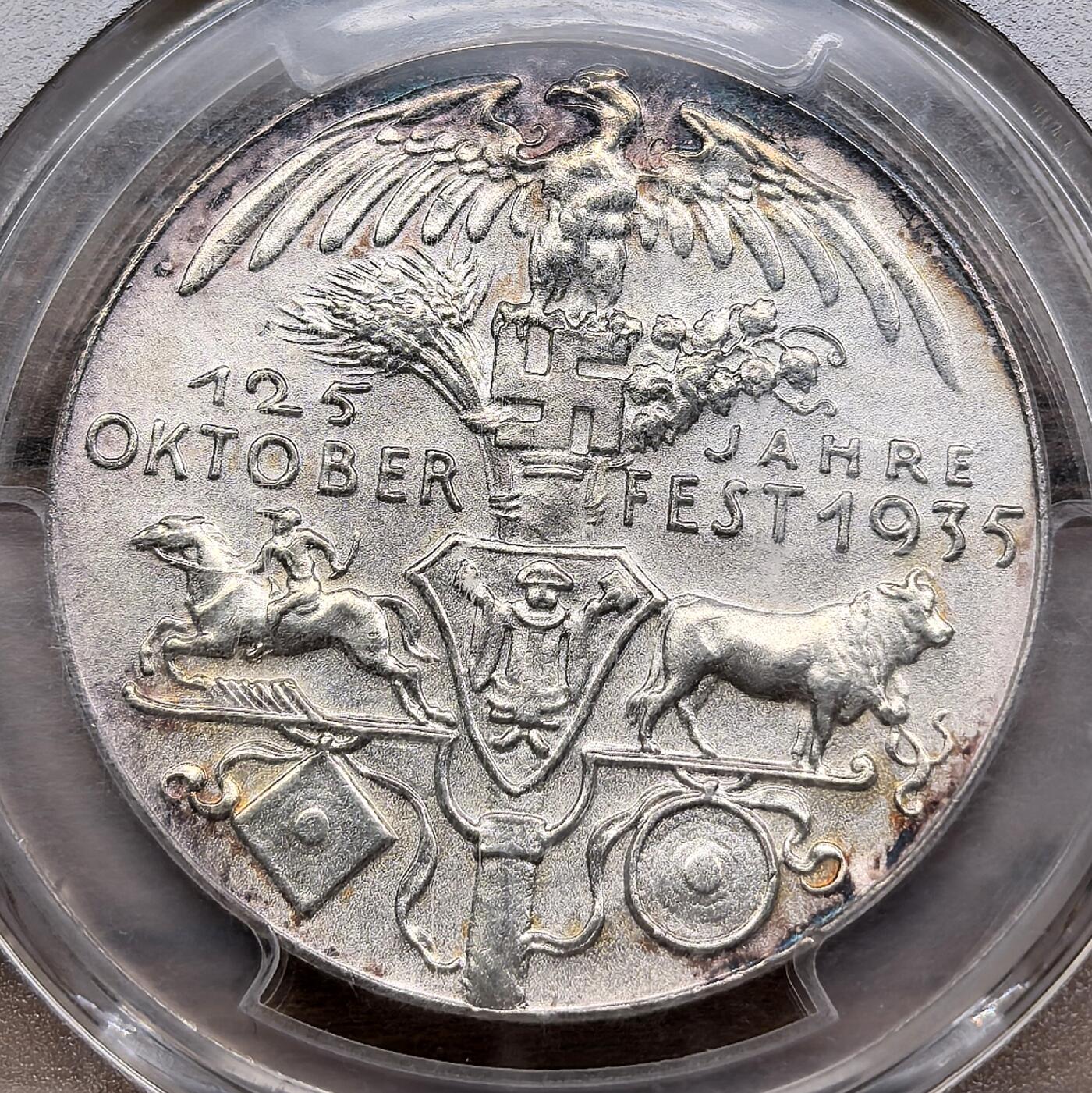 凡希社世界钱币微拍第二百八十八期迷你精品拍 1935德国纪念巴伐利亚王子路德维希大婚125周年纪念银章PCGS-SP64，哥茨银章中极为少见的写实主义作品，稀有品种！