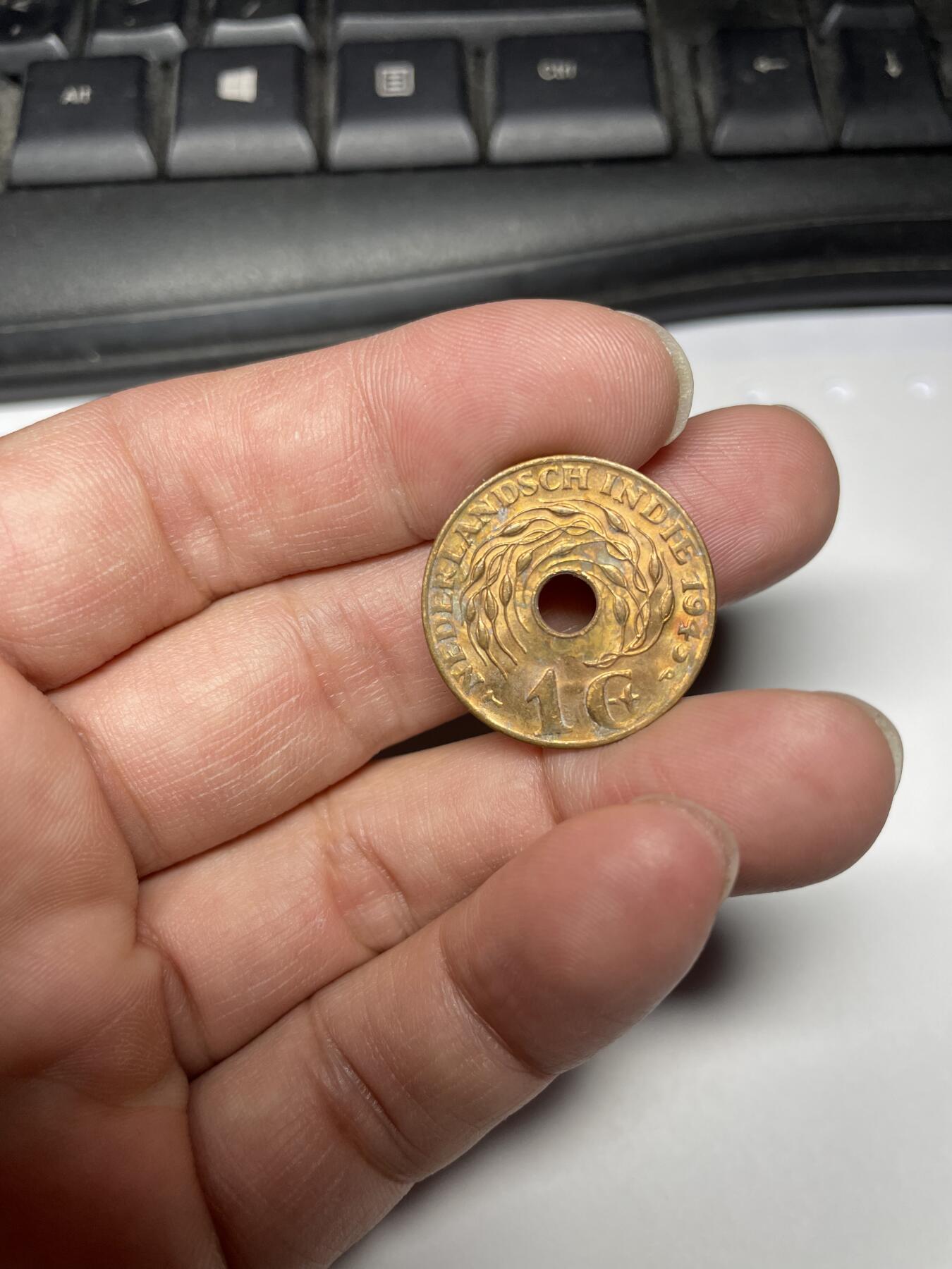 每日一拍，2024年集古藏今外币拍卖第十七期-第7场—（总第167拍），可以寄存60天，满160元包邮。 1945年荷属东印度1C