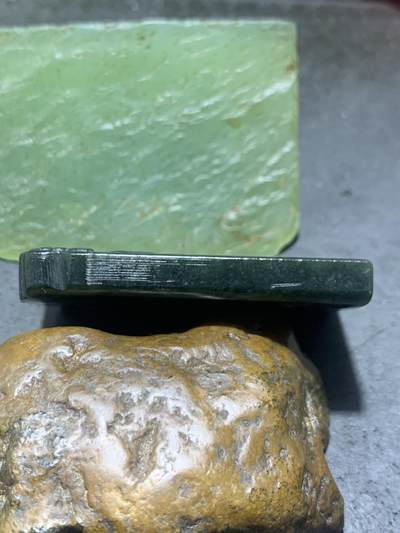 天然新疆和田青玉生肖鼠牌子一块 天然新疆和田青玉生肖鼠牌子一块