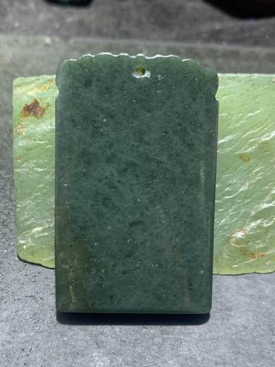 天然新疆和田青玉生肖鼠牌子一块 天然新疆和田青玉生肖鼠牌子一块