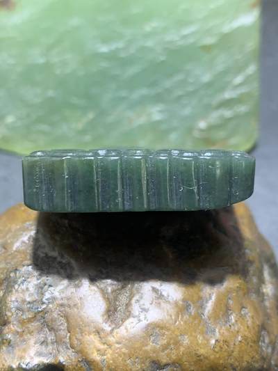 天然新疆和田青玉生肖鼠牌子一块 天然新疆和田青玉生肖鼠牌子一块