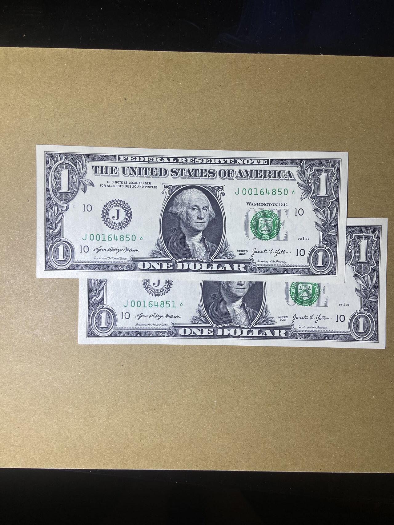 【炜奕收藏】，第十八期 1美元星补2连号，UNC品相