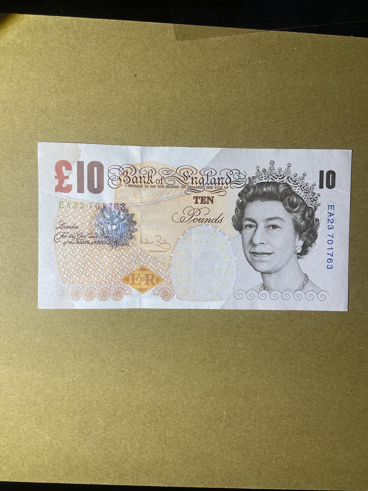 【炜奕收藏】，第十八期 英国E序列再版10磅，AU品相