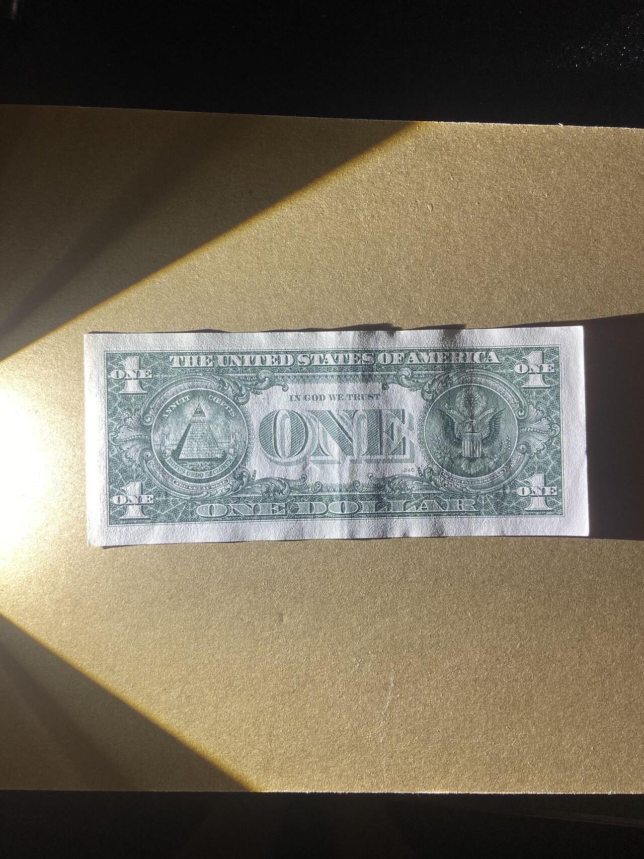 【炜奕收藏】，第十八期 1美元豹子号，UNC-品相，轻微软折