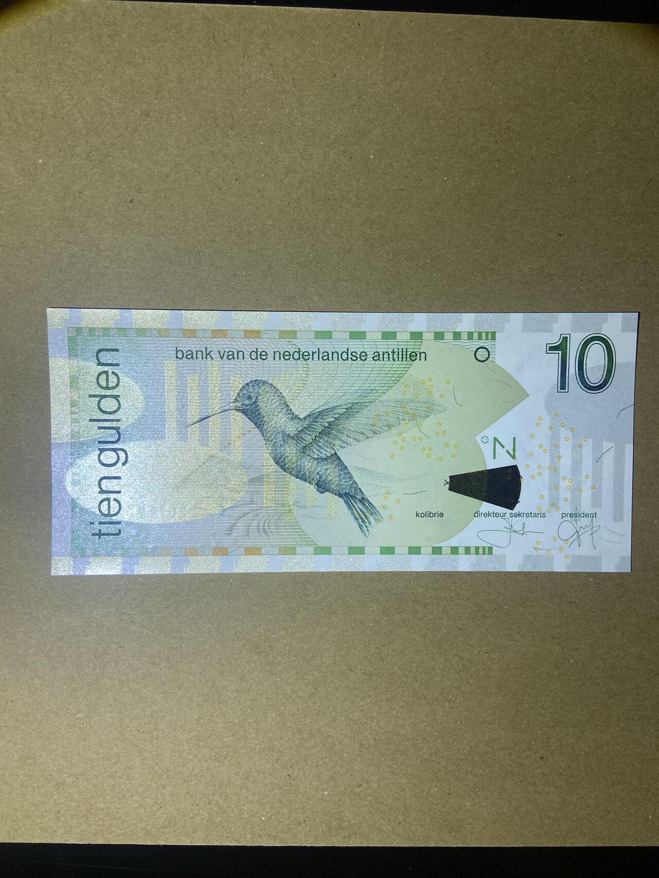 【炜奕收藏】，第十八期 荷属安的列斯10盾，UNC品相