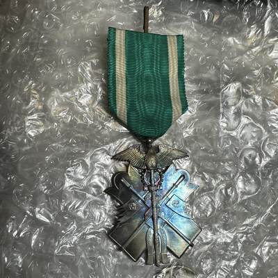 十一月精品场，世界钱币，章 - 五彩！日本七级金鸱章，银制 