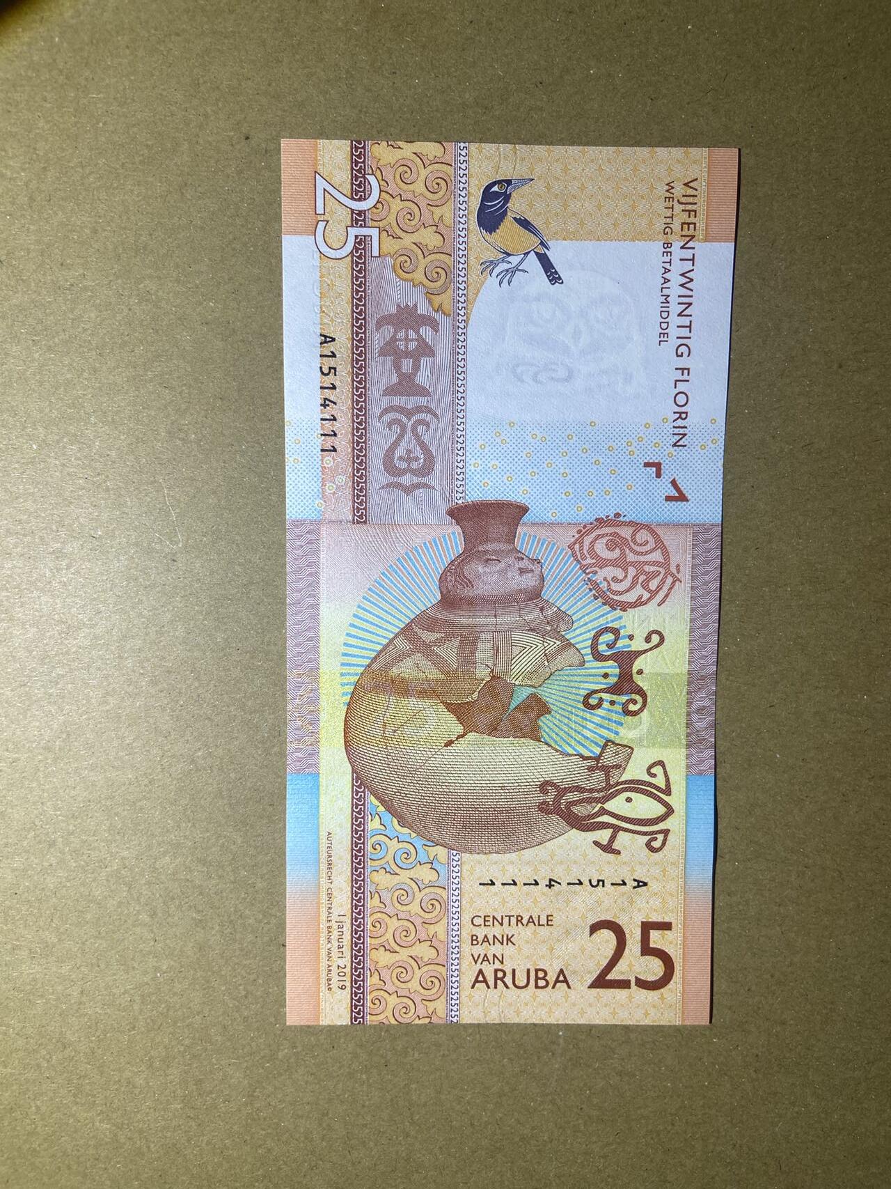 【炜奕收藏】，第十八期 荷属阿鲁巴25佛洛林，UNC品相，豹子号