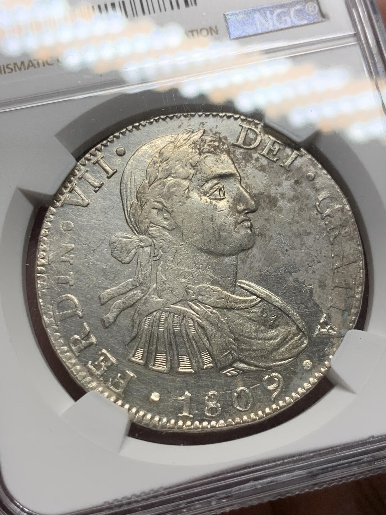 《竞宝斋》第325场 周日，周一，2场连拍 （全场包邮） NGC AUD 墨西哥双柱 费七 1809年 双柱大银币 原光深打 性价比高