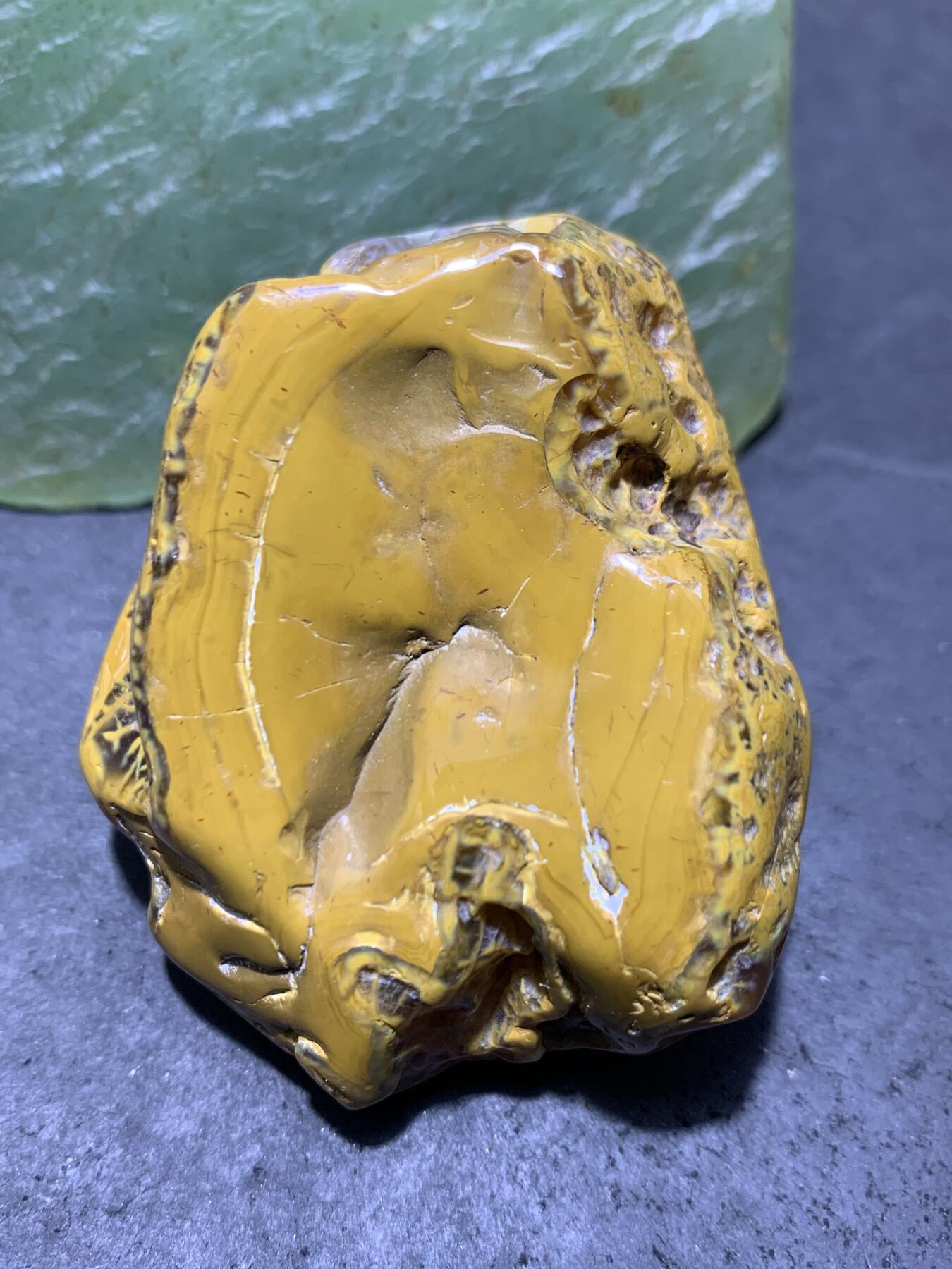 精美天然原皮马达加斯加玛瑙俏色巧雕鸿运当头寿星吊坠(把件)一个