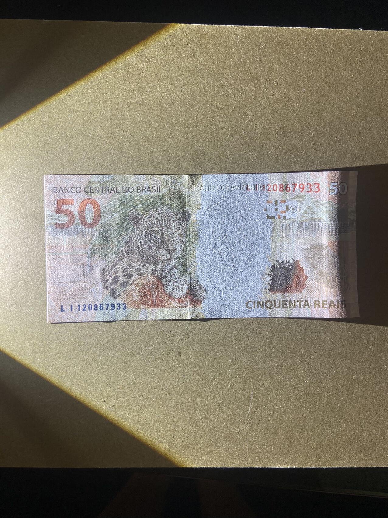 【炜奕收藏】，第十八期 巴西新版50雷亚尔，UNC品相，双尾33