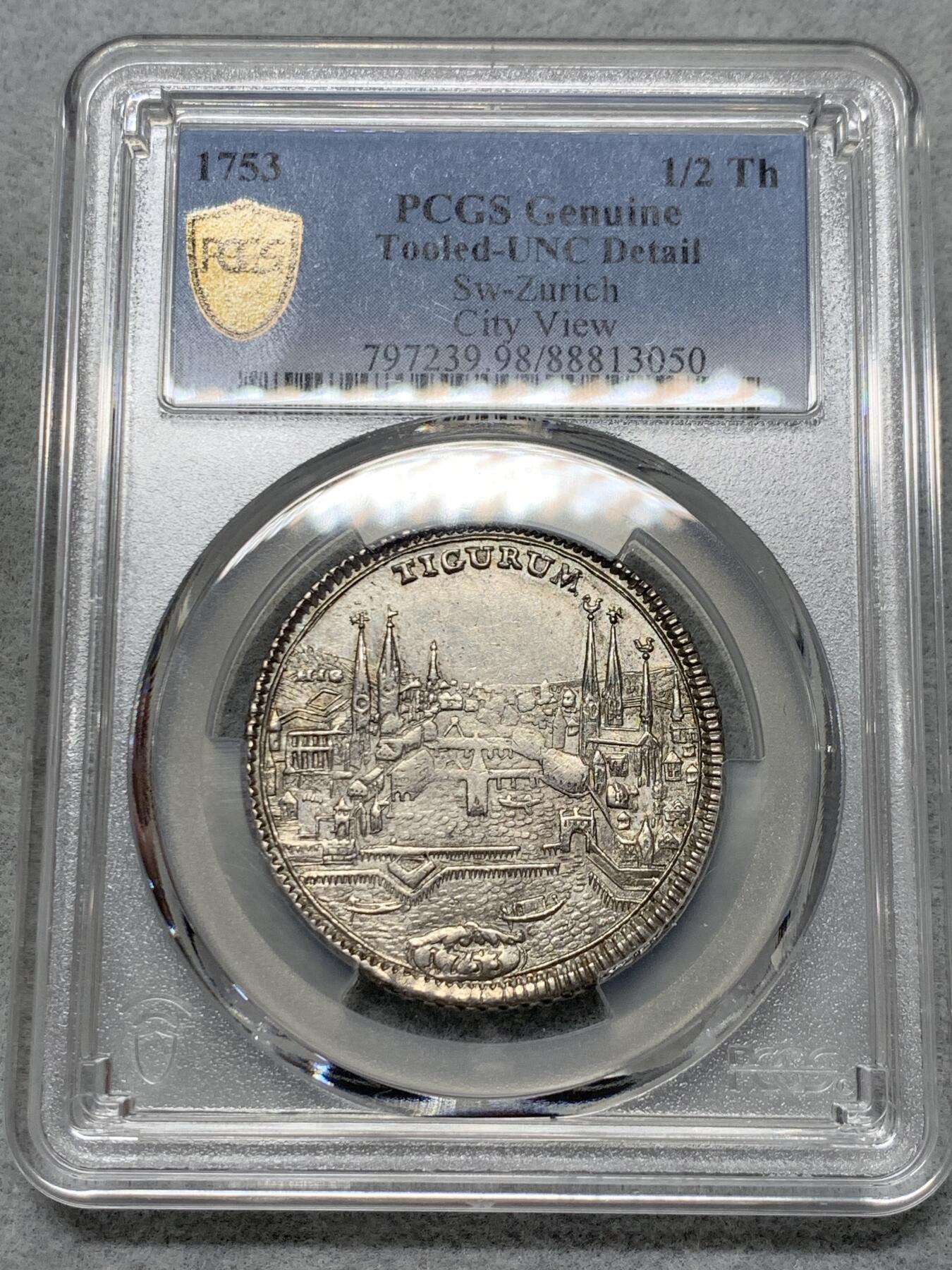 《竞宝斋》第325场 周日，周一，2场连拍 （全场包邮） PCGS UNC 瑞士 1753年 苏黎世景观 1/2泰勒银币 打制的非常好