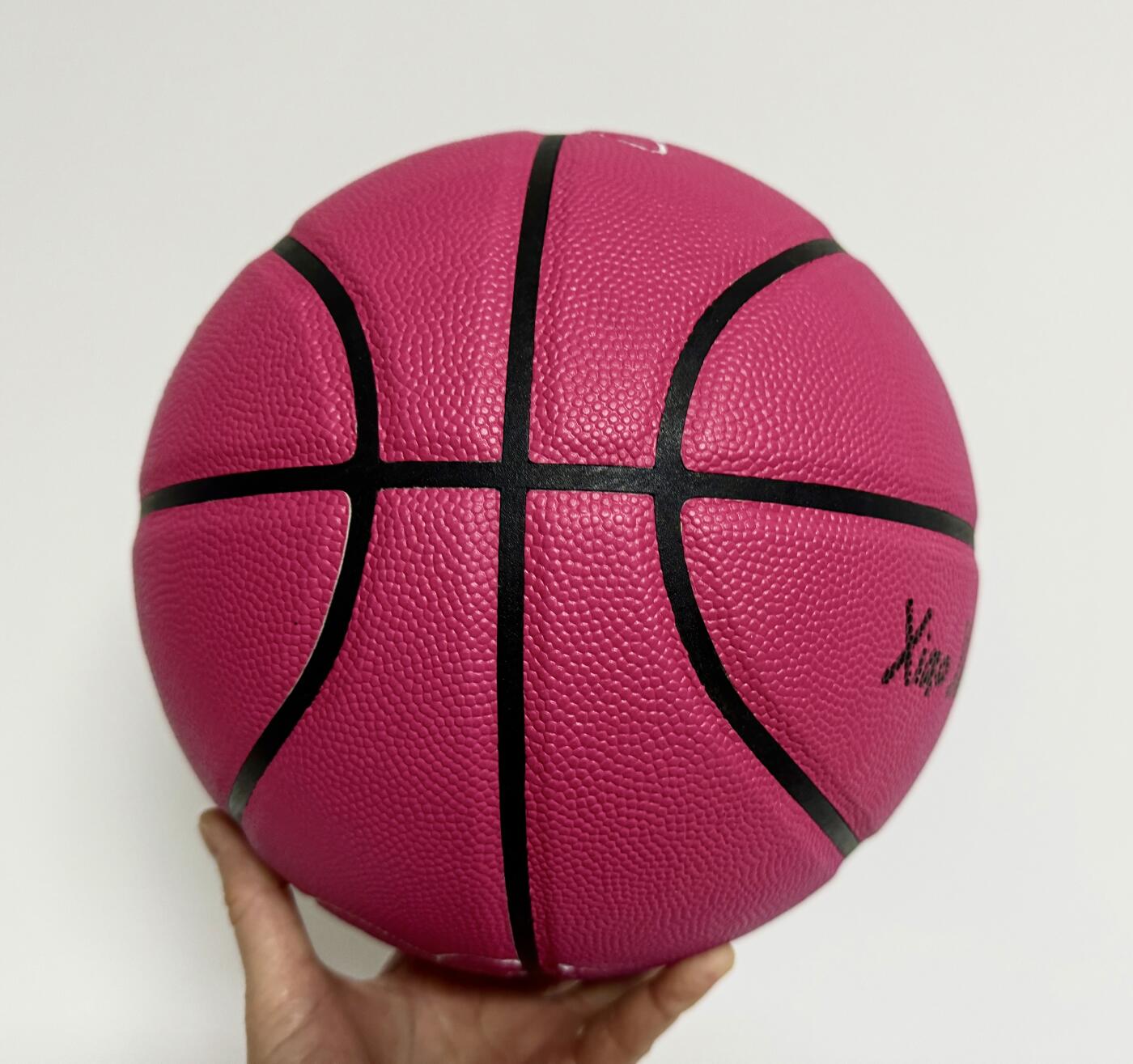 零元拍：“NBA历史三分王”斯蒂芬-库里亲笔签名UnderArmour安德玛库里PE篮球，最火热的盘古色，附签中国特色铭文“Xiao Xue Sheng”，是不是超难得！签于UA《敬我三分》2024 CURRY品牌中国行！