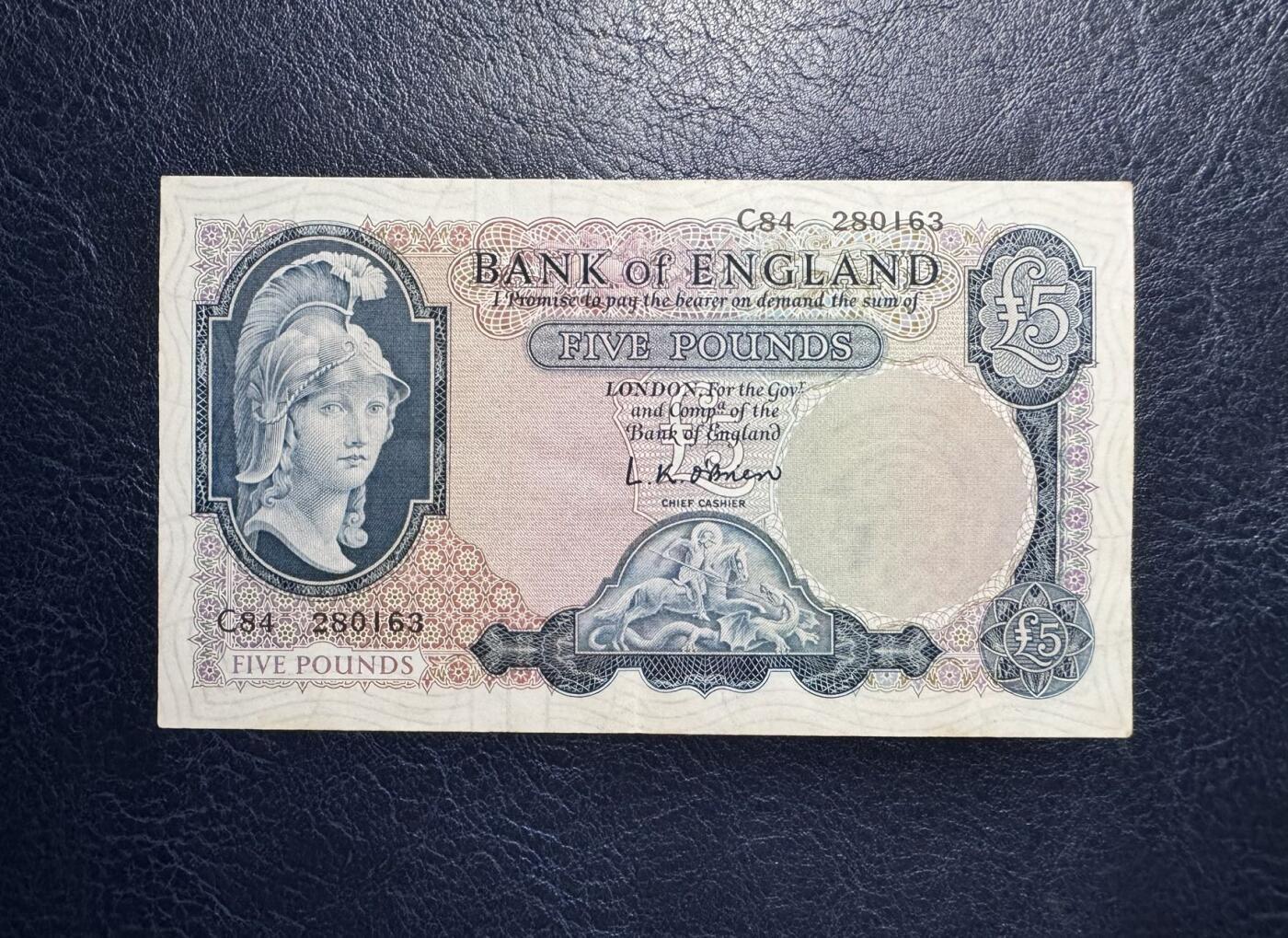 【炜奕收藏】，第十八期 英国B序列5磅，AU品相，号码无47