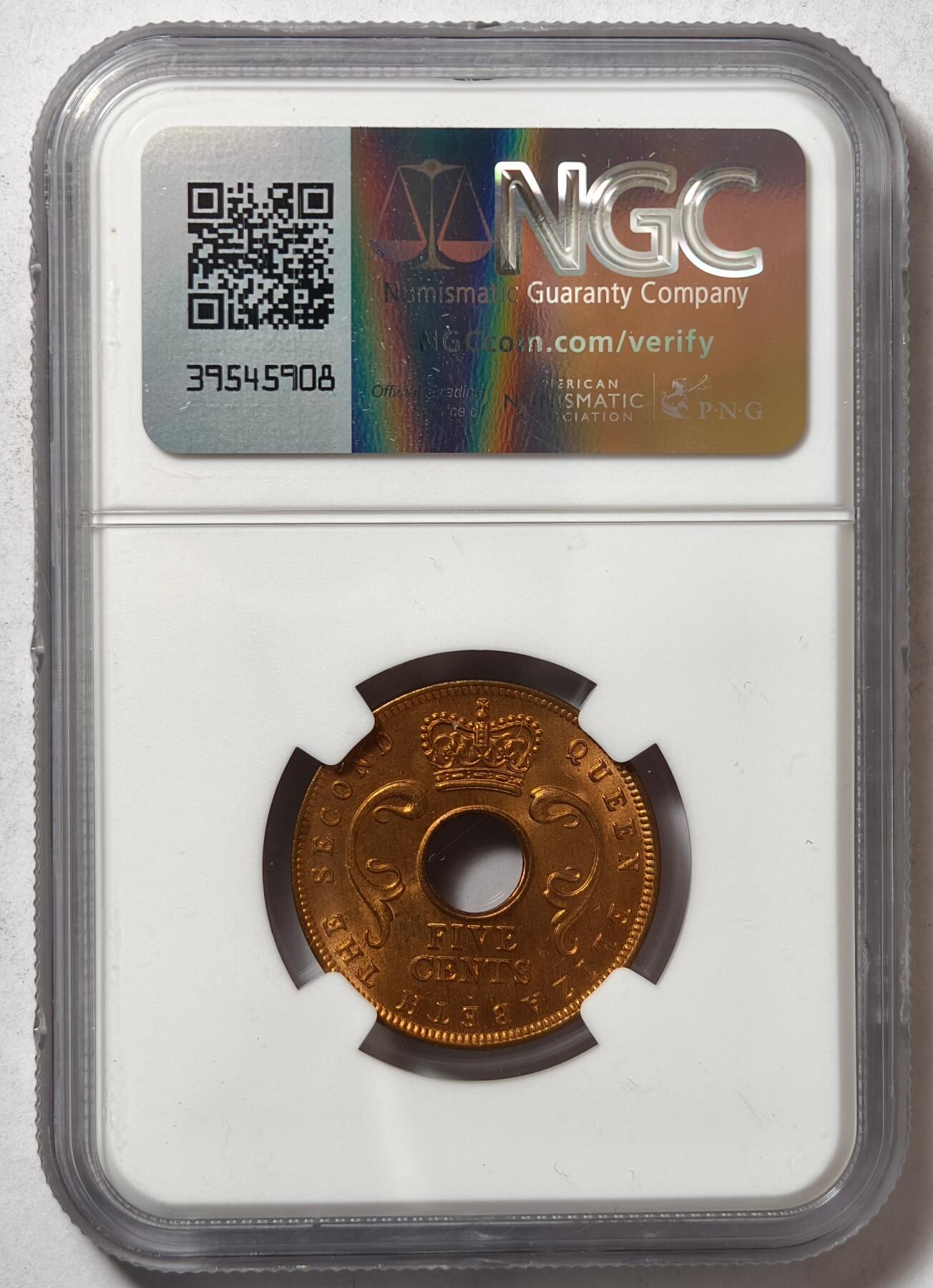 紫瑗钱币——第472期 英属东非 1956年 H版 伊丽莎白二世 5分 红铜币 NGC MS65 RD