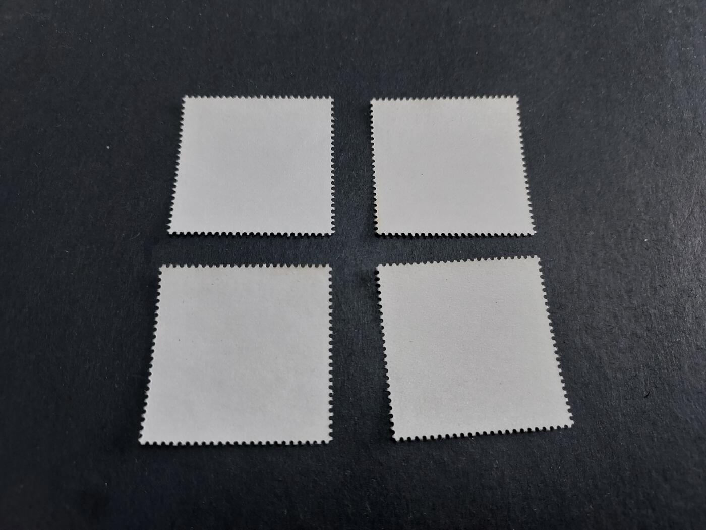 理想集藏/博彦收藏 1月22日邮票专场  新加坡纪念票一套 有黄 上品