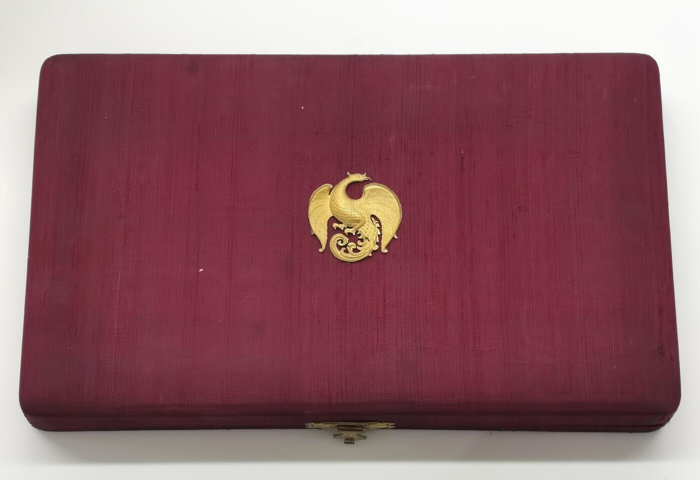 博洋堂世界钱币拍卖第099期（全场包邮） 泰国皇家造币厂礼品币红盒32枚，含大银币两枚，不常见