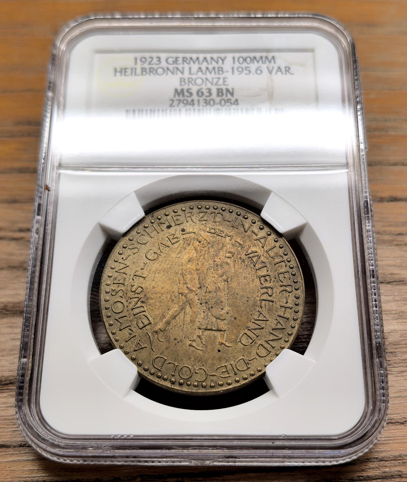 凡希社世界钱币微拍第二百八十九期 荐！1923德紧海尔布隆失业夫妇100亿马克铜币NGC-MS63，这个面值更稀有。(视频参考)