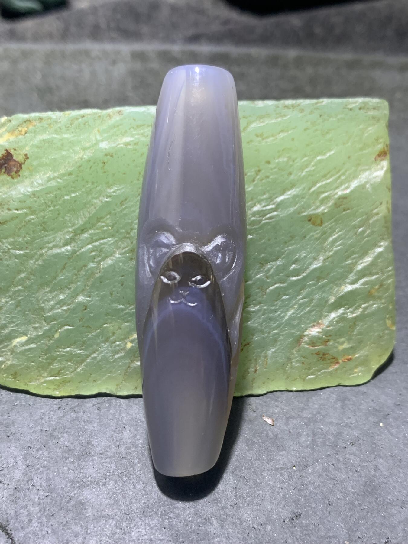 精美高玉化天眼纹巴西玛瑙手工俏色巧雕龙猫大桶珠（把件）一个