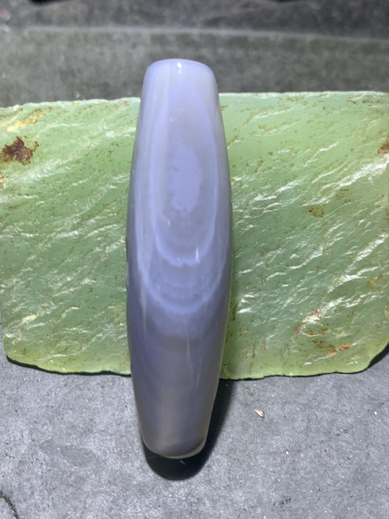 精美高玉化天眼纹巴西玛瑙手工俏色巧雕龙猫大桶珠（把件）一个