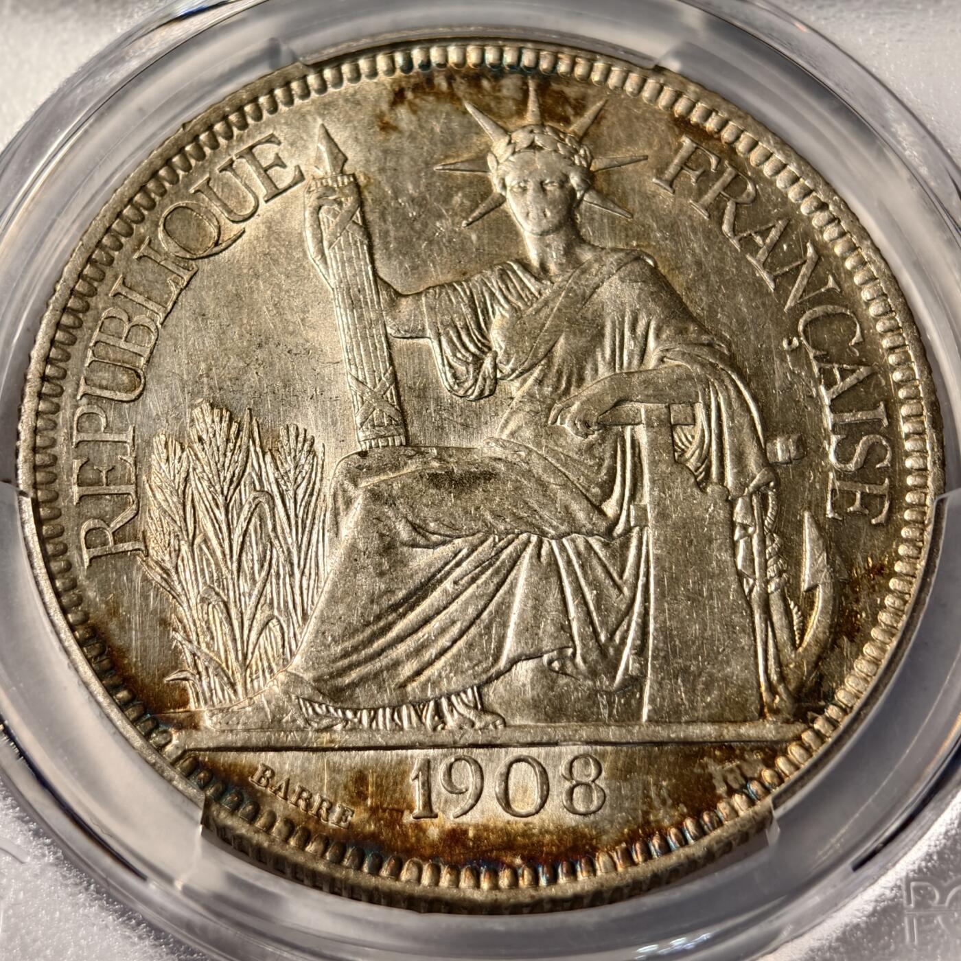 紫瑗钱币——第518期 法属印度支那 1908年 A版 坐洋 1皮阿斯特 银币 PCGS AU55