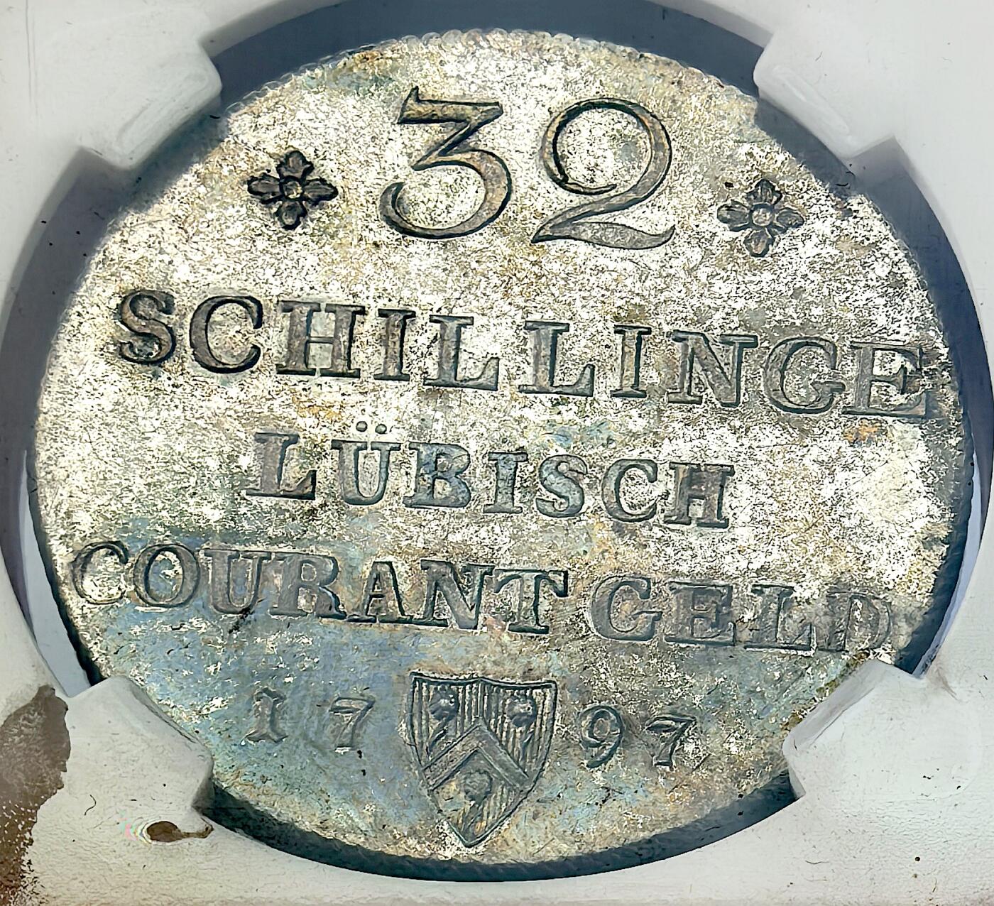 凡希社世界钱币微拍第二百八十九期 荐！1797神罗汉萨同盟吕贝克自由市32先令双头鹰大银NGC-MS64，包浆精彩细节惊人的一枚，自由市泰勒经典品种，真正的压箱底品质！(视频参考)