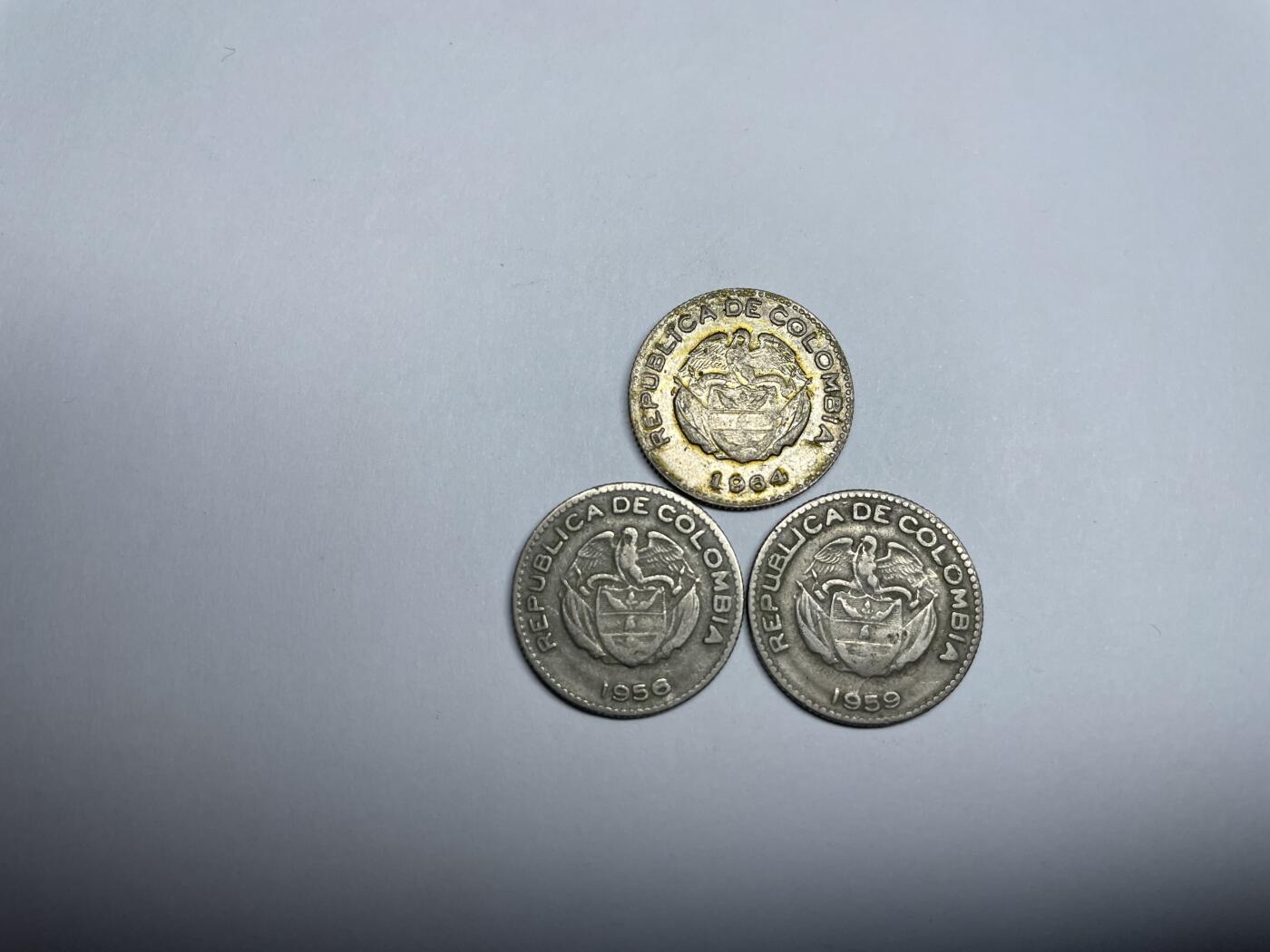 每日一拍，2024年集古藏今外币拍卖第十七期-第9场—（总第169拍），可以寄存60天，满160元包邮。 哥伦比亚三枚