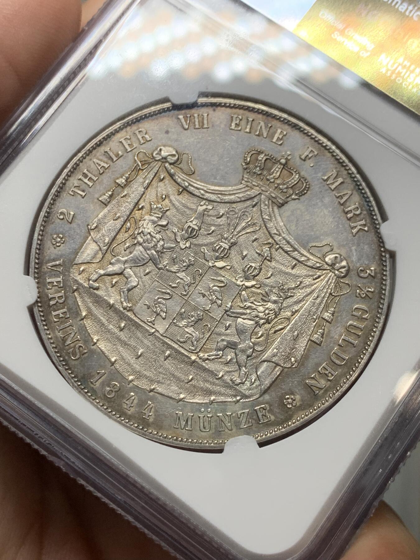 《竞宝斋》第326场 周日，周一，2场连拍 （全场包邮） 唯一 冠军分 NGC MS61 德国 1844年 罗斯纹章2泰勒 37克的大银币 发行量仅3000枚 小邦顶级品种 值得收藏