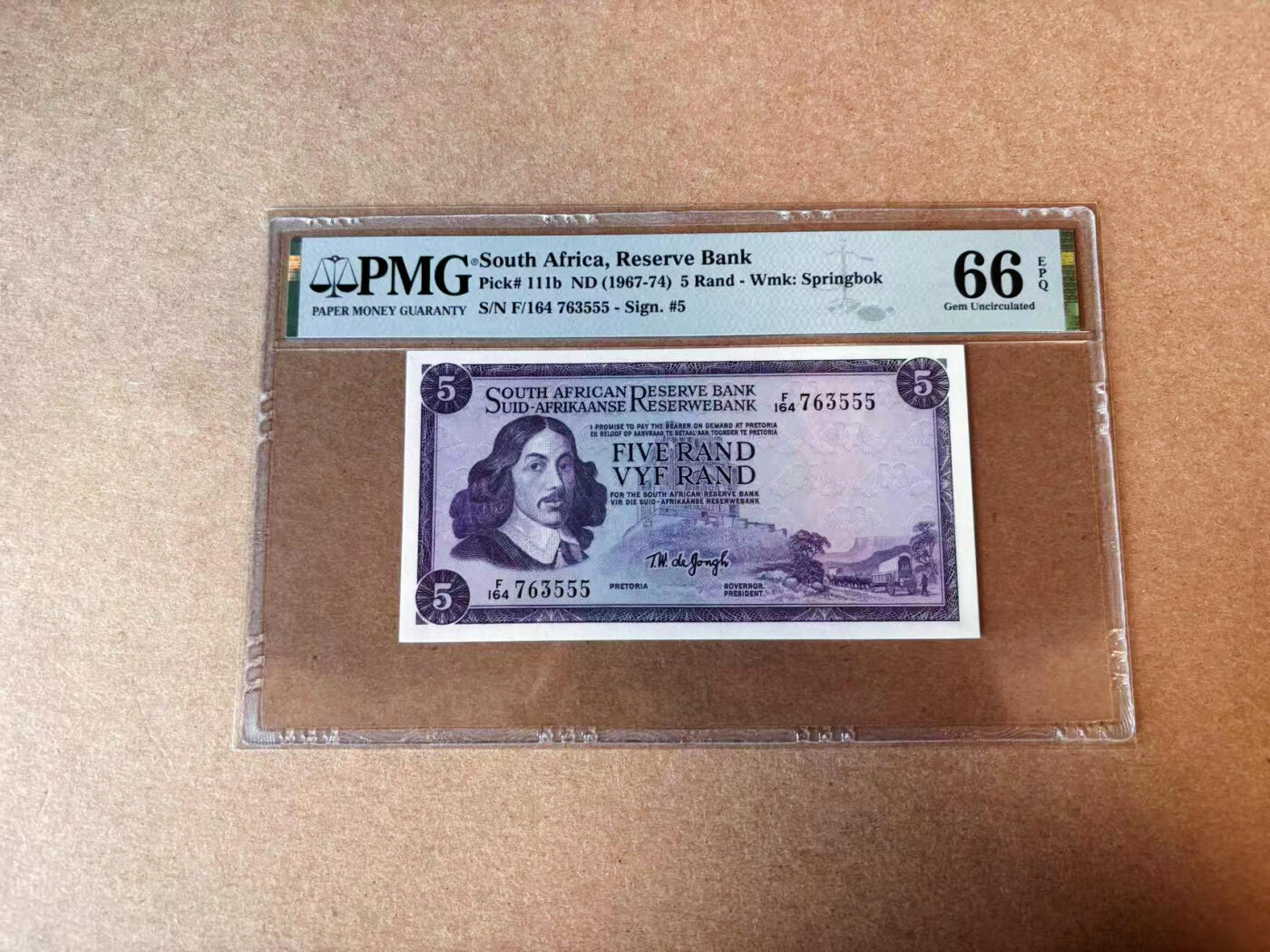 【Blue Auction】✨世界纸币精拍第576期【精】 【555豹子号】南非 1967-74年5兰特 PMG66EPQ 